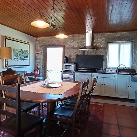 Lorelei Farm 6 Apartamento Aboadela